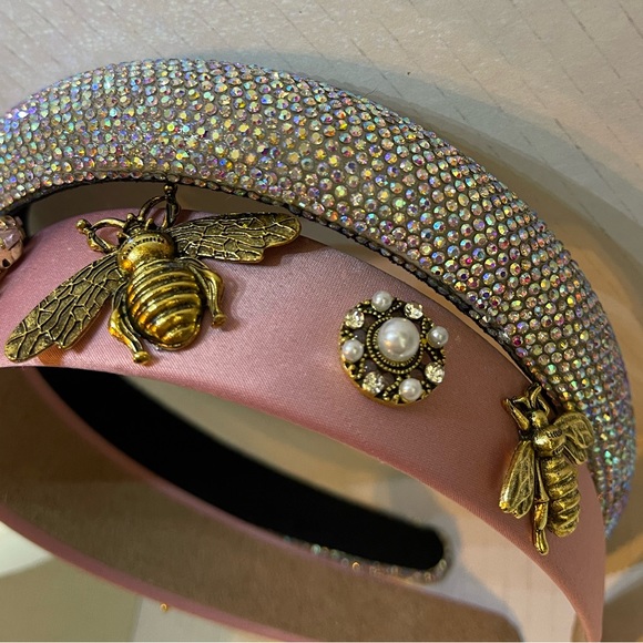 Bundle: 2 Fashionable Headbands, Earrings, Sparkly Statement Necklace - Picture 9 of 17